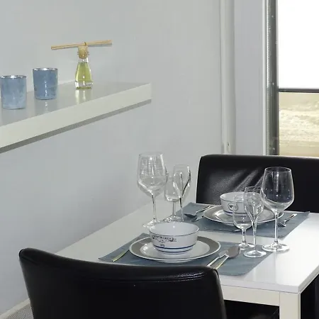 Modern Direct Seaview & Free Parking Apartment Ostend